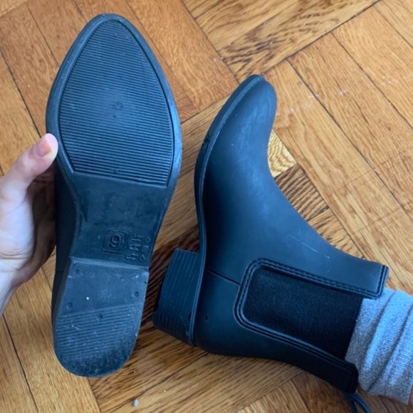 Jeffrey Campbell Chelsea Rain Boots. - Picture 3 of 4